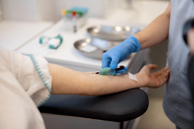 22015615 checkup TkzNQG
