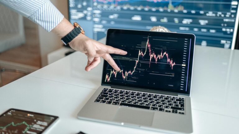 As ferramentas gratuitas mais úteis para análise técnica no cripto